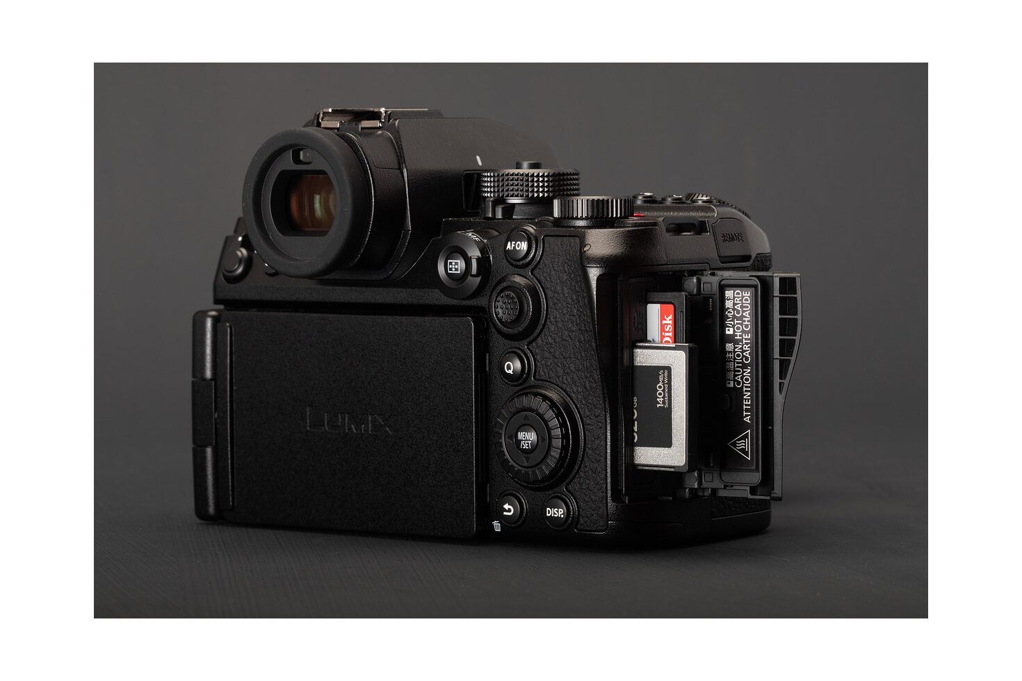 lumix-s1rii-product-2